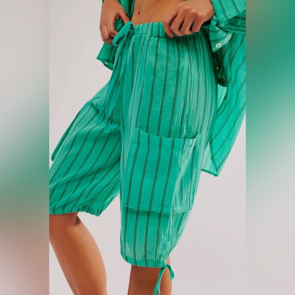 Free People Nati Sheer Shorts in Aqua Combo Size Large NWT - Picture 2 of 7